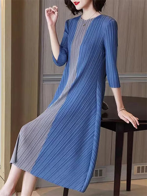 Blue two-tone pleated midi dress
