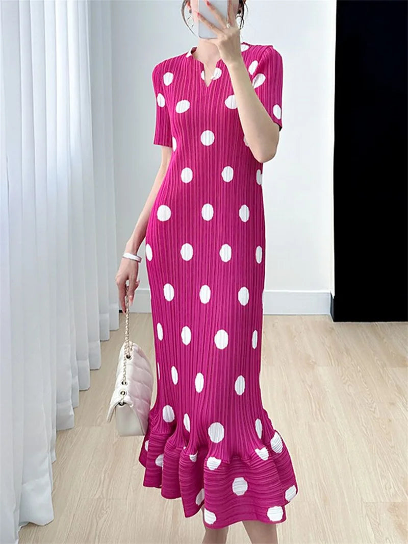 Magenta polka dot pleated dress